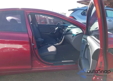 2015 Hyundai Elantra Se z USA, uszkodzony, nr VIN 5NPDH4AE0FH622282